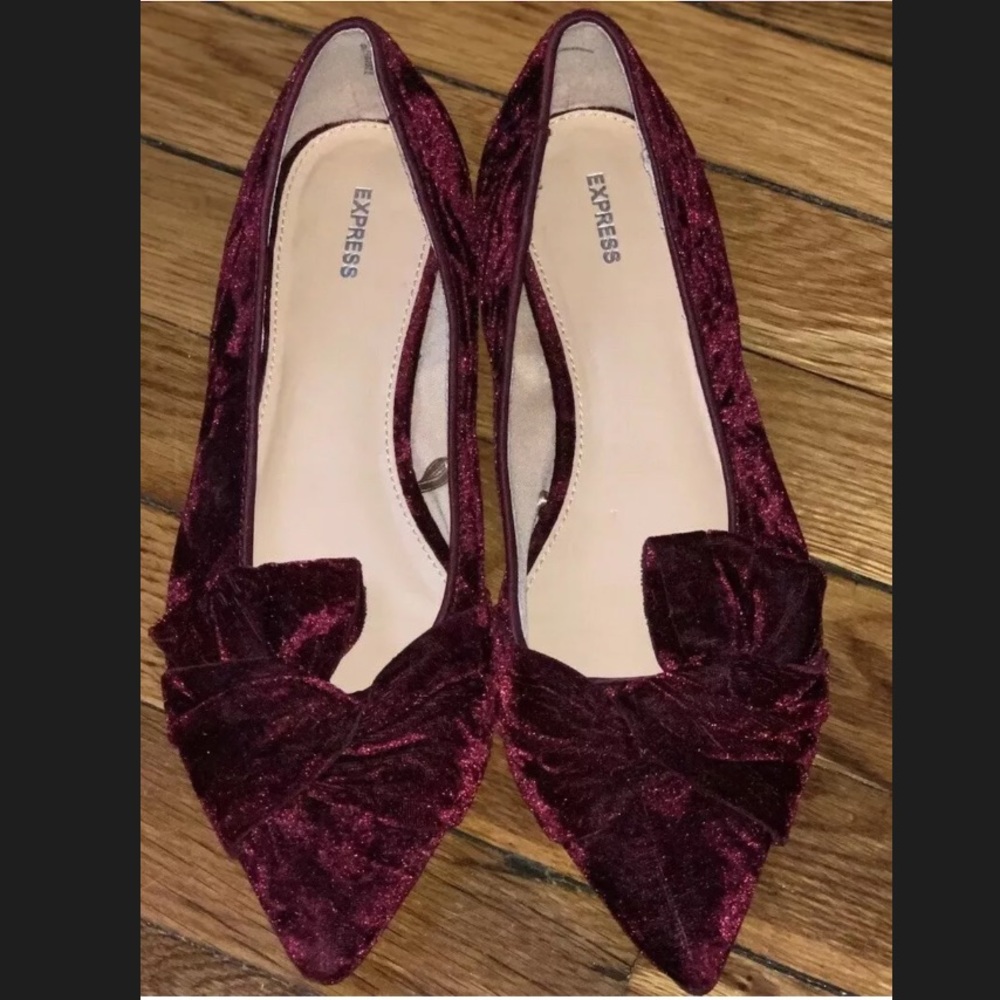🥿 EXpress wine velvet bow pointed toe flats—Sz 9